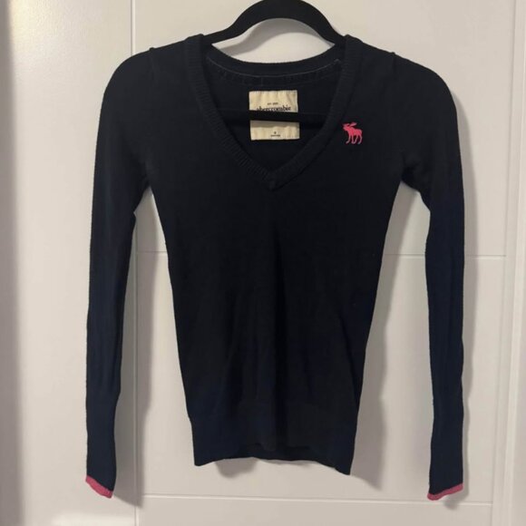 Abercrombie Kids girls V-neck sweater in deep navy blue with pink logo - Picture 1 of 3